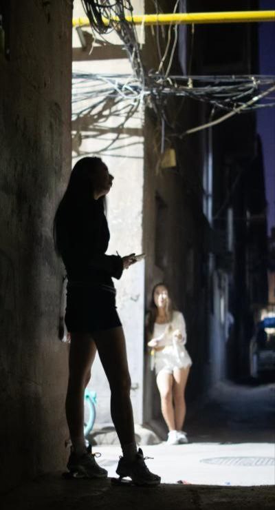 兰州 城关区张苏滩粮油市场马路